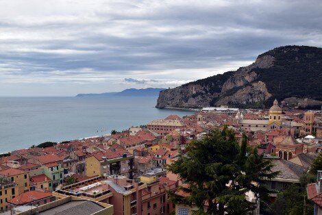 Vendita appartamento a Finale Ligure.