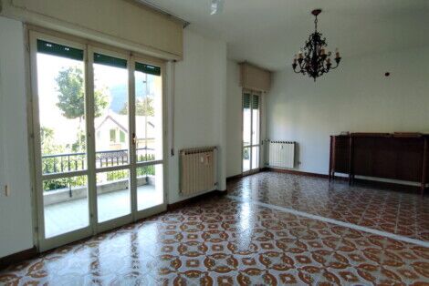Appartamento in vendita a Finale Ligure.